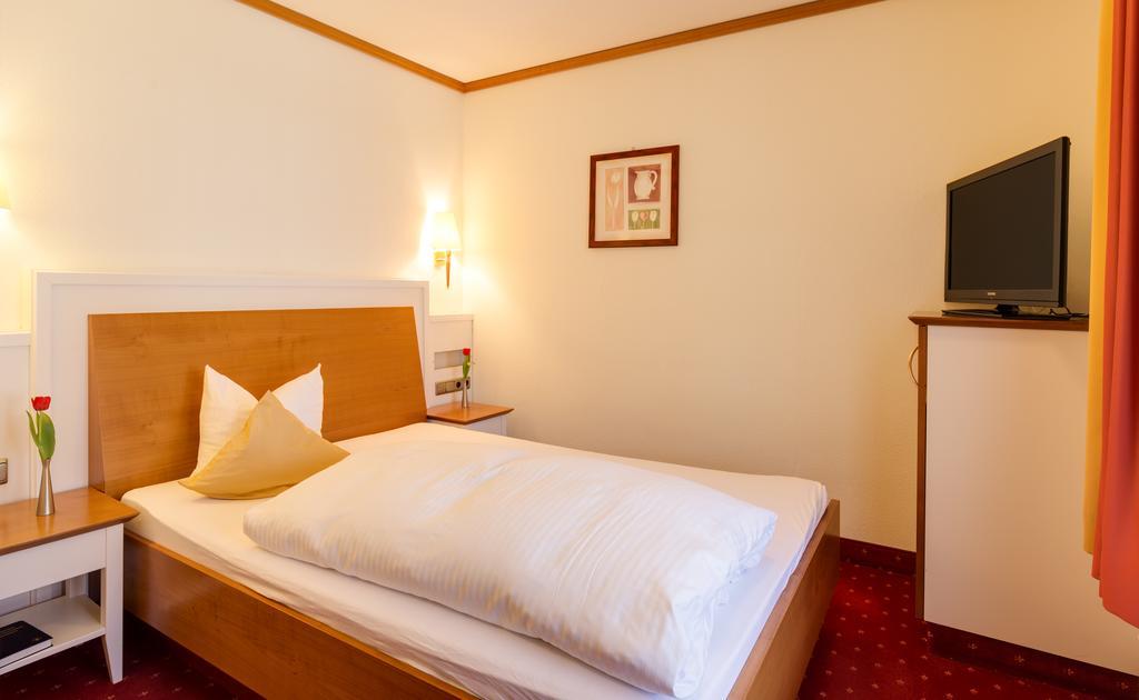 Hotel Promenade Herrsching am Ammersee Extérieur photo
